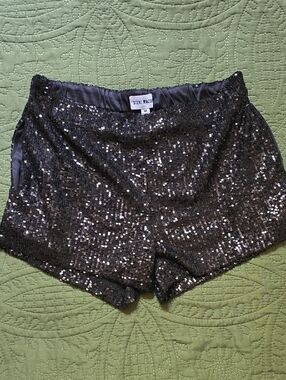 Steve Madden Black Sequin Party Shorts